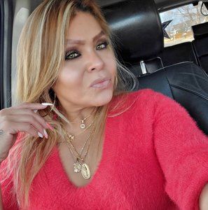 Meet your Posher, Rose